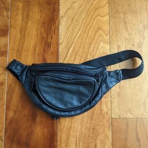Small leather fanny pack/hip pack